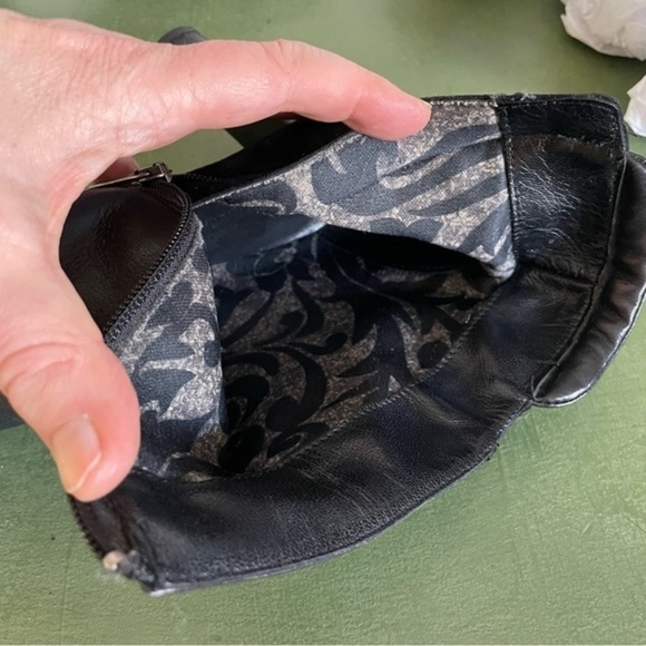 Aquatalia Weatherproof Heeled Ankle Boots in Black Leather & Suede - Picture 10 of 15